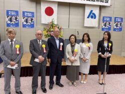 千葉県法人会連合会会長表彰受彰の皆様へ記念品贈呈