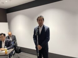 第２部定時総会開会を宣旨中の原田一般社団法人千葉南法人会青年部会副部会長