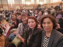 大会会場にて記念撮影