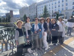 小樽運河にて記念撮影