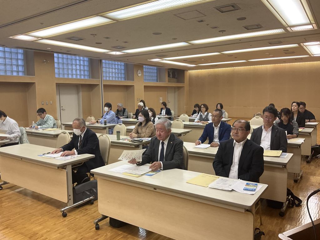 支部連合税務研修会受講風景 支部連合税務研修会受講風景