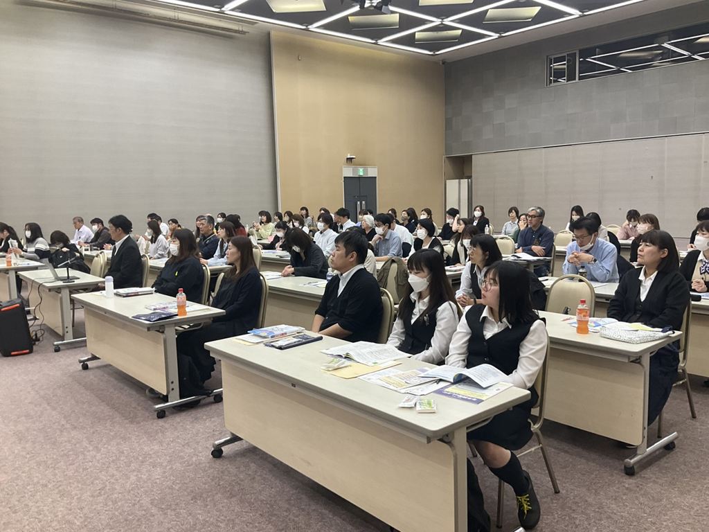 千葉地区・源泉部会合同年末調整説明会受講風景 千葉地区・源泉部会合同年末調整説明会受講風景