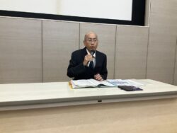 年末調整のしかたを説明中の井上千葉南税務署法人課税第一部門上席調査官