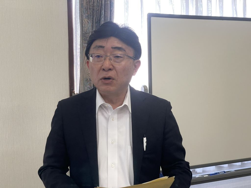 主催者を代表して切替一般社団法人千葉南法人会第5支部連合長挨拶 主催者を代表して切替一般社団法人千葉南法人会第5支部連合長挨拶