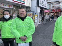 青年部会を代表して青木一般社団法人千葉南法人会青年部会副部会長挨拶（２月５日ＪＲ蘇我駅にて）