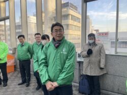 千葉南税務署を代表して柳田署長挨拶（２月６日ＪＲ五井駅にて）