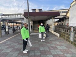 一般社団法人千葉南法人会青年部会確定申告街頭ＰＲ活動風景（２月６日ＪＲ五井駅にて)