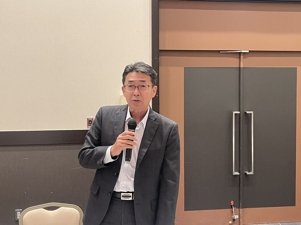 来賓祝辞中の柳田千葉南税務署長 来賓祝辞中の柳田千葉南税務署長