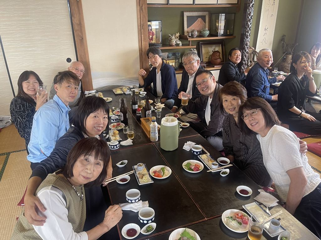 昼食会場「鴨鶴」にて 昼食会場「鴨鶴」にて