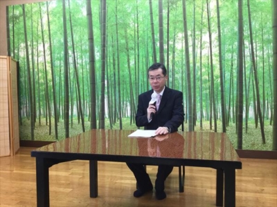 懇談会中の根本千葉南税務署長 懇談会中の根本千葉南税務署長