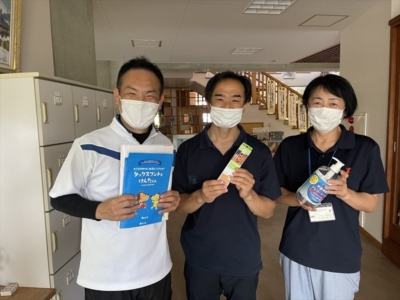 市原市立海上小学校へ支援品贈呈 市原市立海上小学校へ支援品贈呈