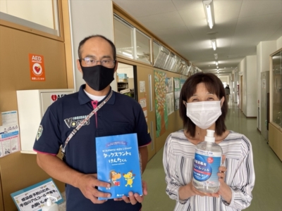 千葉市立千種小学校へ支援品贈呈 千葉市立千種小学校へ支援品贈呈