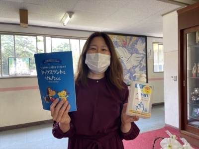 千葉市立大巌寺小学校へ支援品贈呈 千葉市立大巌寺小学校へ支援品贈呈