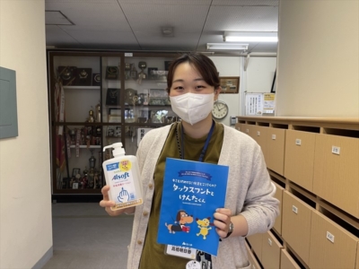 市原市立東海小学校へ支援品贈呈 市原市立東海小学校へ支援品贈呈