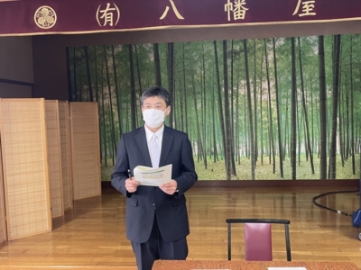 懇談中の高橋千葉南税務署長 懇談中の高橋千葉南税務署長