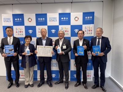 市原市内小学校への支援品贈呈式 市原市内小学校への支援品贈呈式