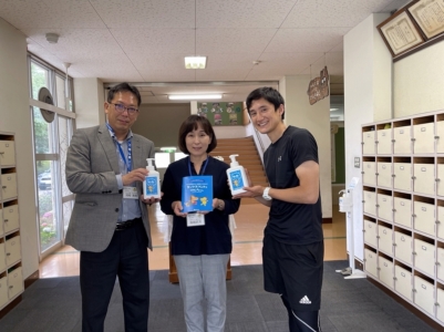 千葉市立越智小学校へ支援品贈呈 千葉市立越智小学校へ支援品贈呈