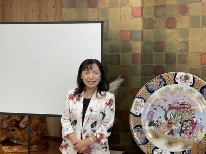 高澤千葉南間税会女性部会長挨拶 高澤千葉南間税会女性部会長挨拶