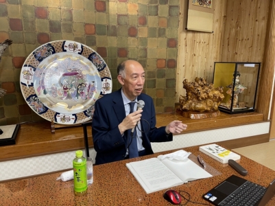 懇談会中の生田千葉南税務署長 懇談会中の生田千葉南税務署長