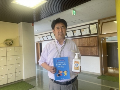 千葉市立大木戸小学校へ学校支援品贈呈 千葉市立大木戸小学校へ学校支援品贈呈