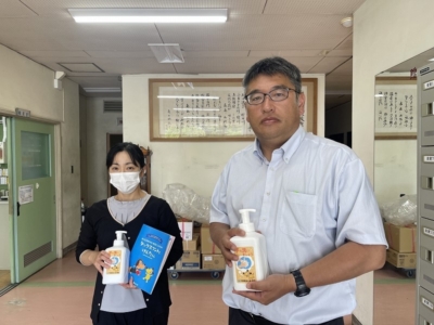 市原市立石塚小学校へ学校支援品贈呈 市原市立石塚小学校へ学校支援品贈呈