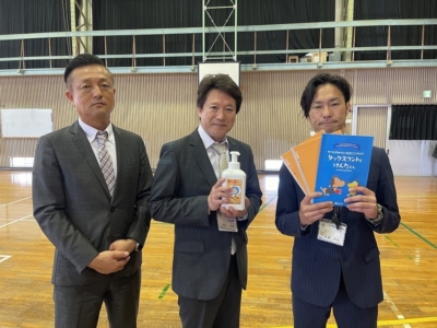 千葉市立宮崎小学校へ学校支援品贈呈 千葉市立宮崎小学校へ学校支援品贈呈