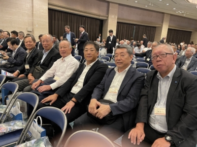 全国大会会場(城山観光ホテル)にて 全国大会会場(城山観光ホテル)にて