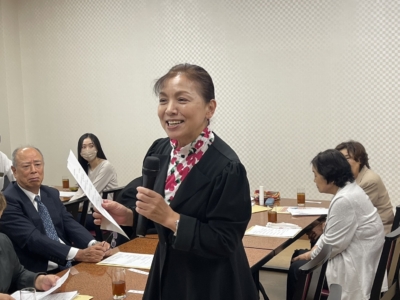 懇談中の高澤千葉南間税会長 懇談中の高澤千葉南間税会長