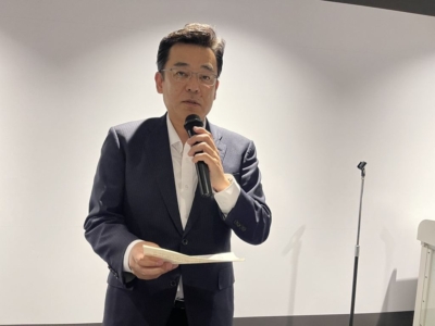 来賓祝辞中の佐藤千葉南税務署長 来賓祝辞中の佐藤千葉南税務署長